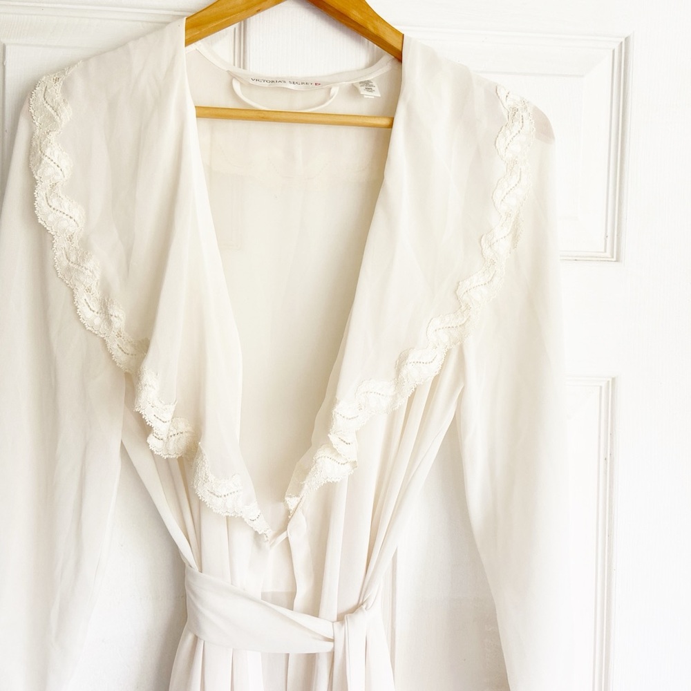 Vintage Victoria Secret Lace Wide Lapel Robe